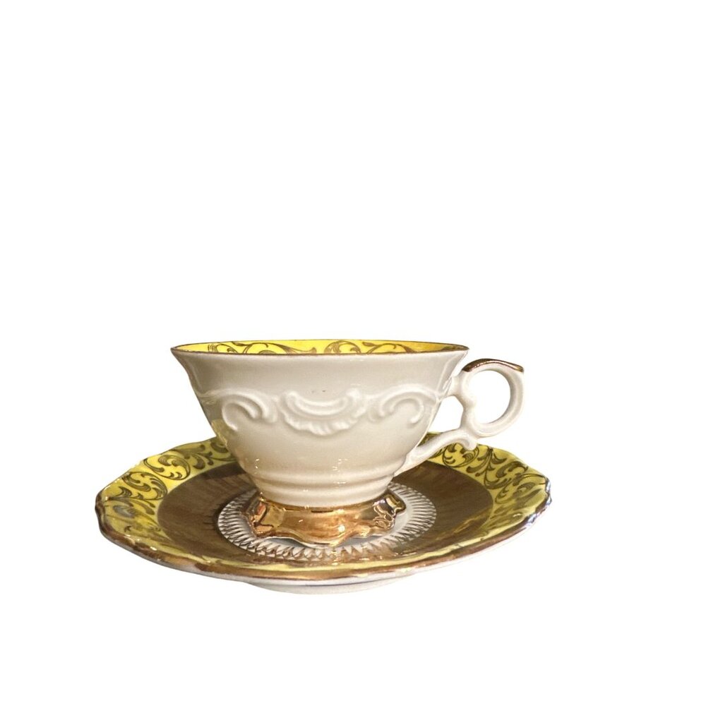💖Antique Beautiful Bavarian AD. B-11 Yellow & Gold Teacup & Saucer Set
